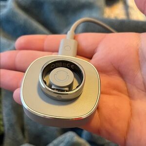 Ringconn 2 air. Brand new - I never got used to use it since I have a garmin.